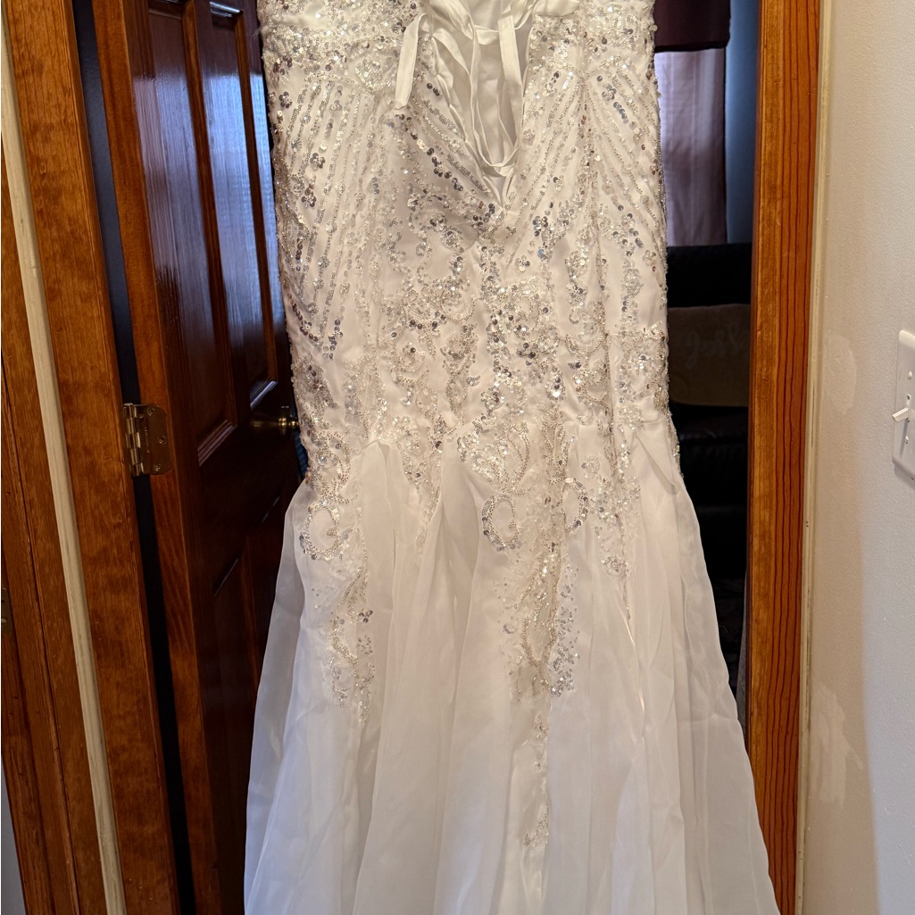 Elegant White Strapless Gown With Sequins